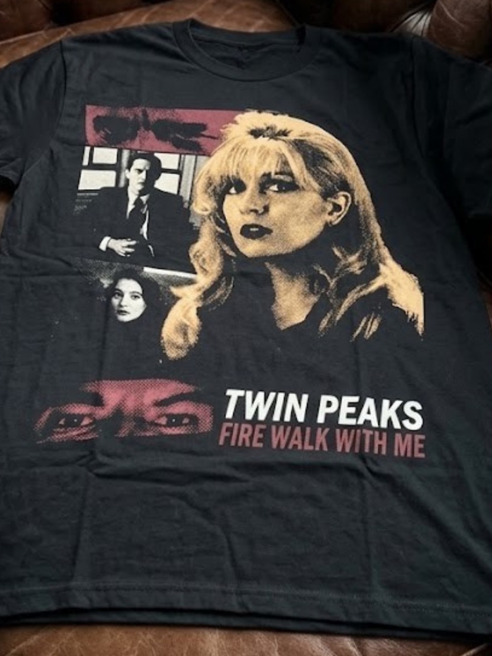 Gildan Reprinted Design Black T Graphic Tee with Cream and Red Print